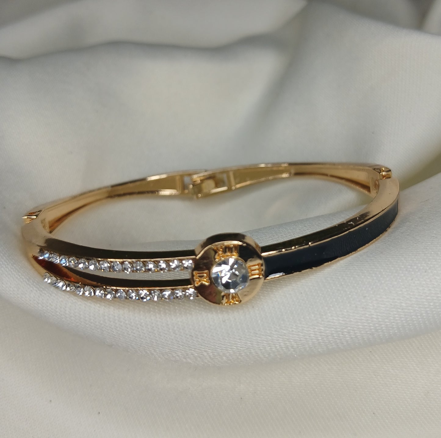 Timeless Spark Bracelet – Gold & Silver